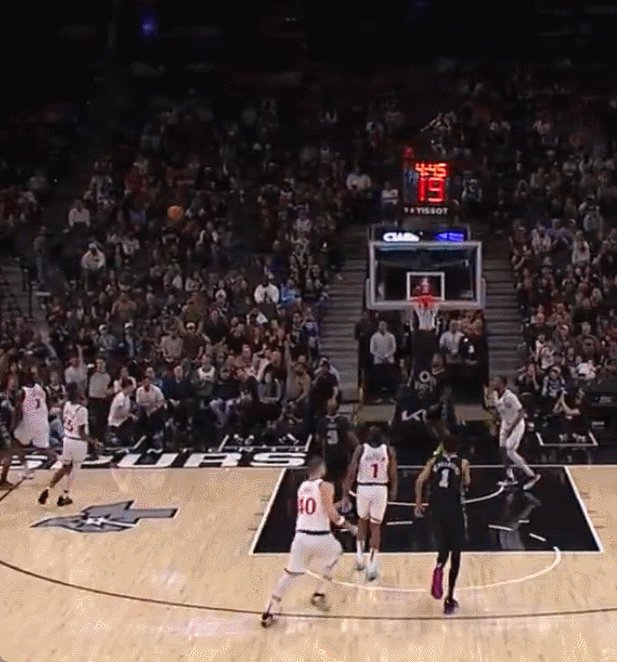 旺财28官网-彻底发飙！文班亚马遭祖巴茨撂倒：裁判对我不公